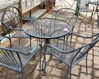 30in Patio Table With 4 Chairs