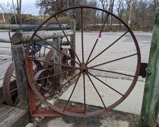 Wagon Wheel Gate, Buyer Responsible For Removal