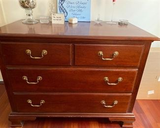 #8	        Pa. House Dresser	42" x 32" x 23"
