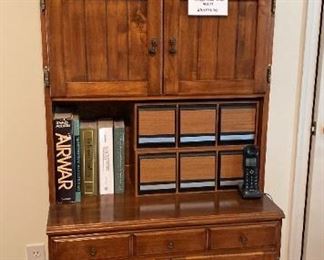 #55C	Book Shelf/Hutch	29" x 17" x 70"
