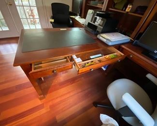 #99	Office Desk/Shelf - Winners Only Inc	             
                                     60"L x 32" W
