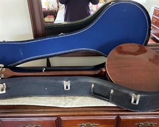 CONRAD BANJO & CASE,