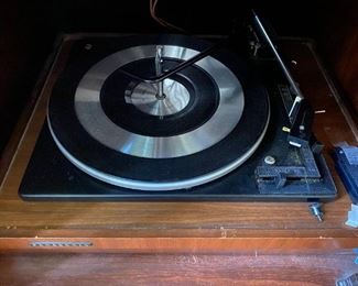 Panasonic Automatic Turntable ~ Made in Great Britain (RD-7703),