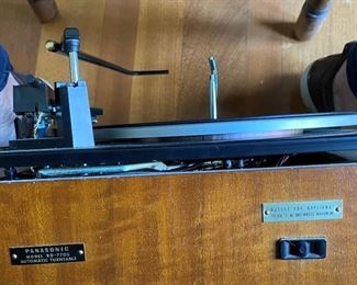 Panasonic Automatic Turntable ~ Made in Great Britain (RD-7703),