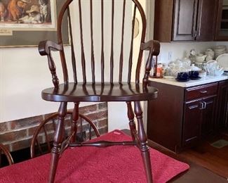 #21	Tom Seely Cherry Dining Room Table                         
                        & 4 Chairs & 4 Leaves	68"x42"	
