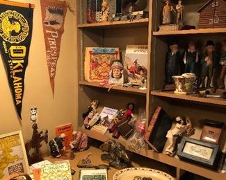 Western decor & Will Rogers books...