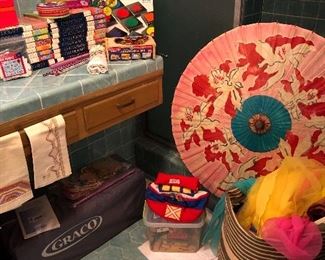 Toys, books Greco Pack and Play