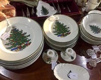 Yep, it's Christmas china and yep, Christmas is coming...