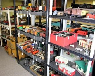 “O” Scale Trains: 200+ Train Cars & Engines!! Mostly Lionel Post War, Some American Flyer, Ives, Marx, Plasticville Houses
