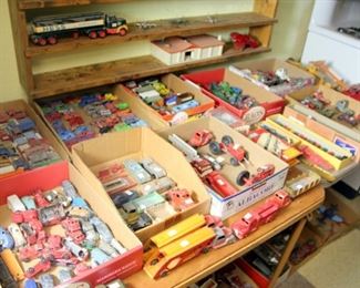 Toys: 500+ Toy Cars, Planes & Trucks!! Tootsie Toys, Dinky, Hubley