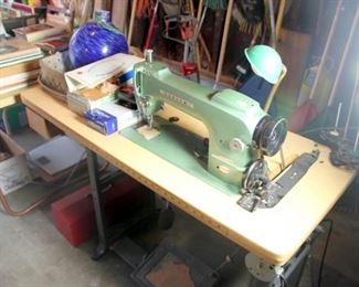 Heavy Duty Consew Model 101 Commercial Sewing Machine with Table