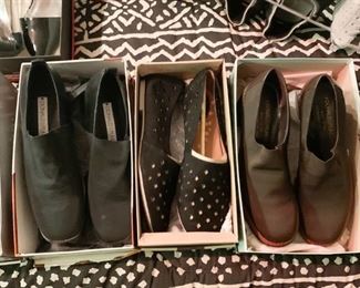 Women's Shoes (Sizes range from 8 to 9-1/2 with the majority being size 9) - A sampling is shown here