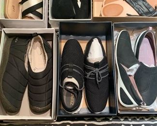 Women's Shoes (Sizes range from 8 to 9-1/2 with the majority being size 9) - A sampling is shown here