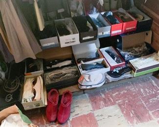 Women's Shoes (Sizes range from 8 to 9-1/2 with the majority being size 9) - A sampling is shown here