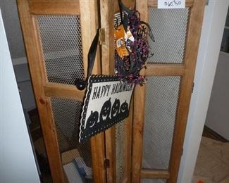 Mesh room divider/door