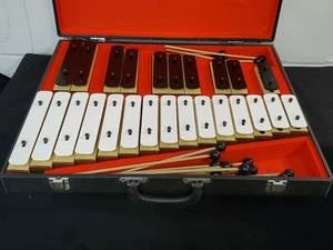 Rhythm Band Instruments Xylophone with case.