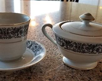Beautiful china set for sale