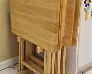 Folding wooden tv trays