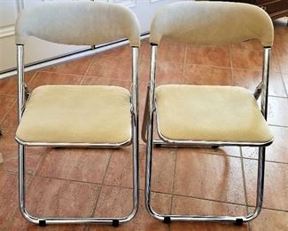 Folding fabric chairs