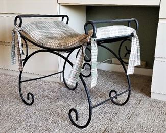 Black metal vanity chair