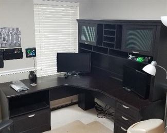 Nice office desk