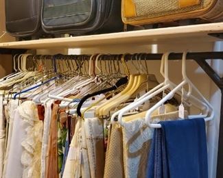 Many nice linens!