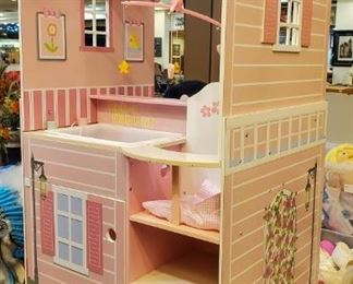 LOVE! Any little girl that loves babies is going to love this!