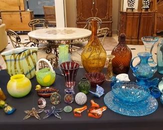 MANY handblown glass pieces - love all the color!