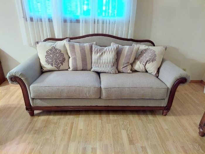 Sofa - Gray Colored Fabric - Reversible Pillows - Nice Condition