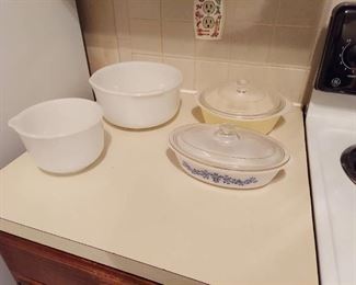 Sunbeam Bowls and Glassbake Baking Dishes
