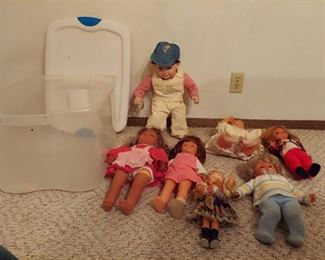 Tub of Dolls