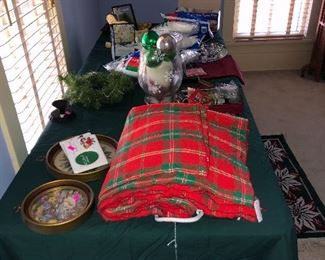 Entire table of Christmas items $15