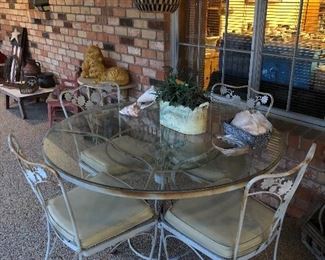 Patio Table with 4 Chairs