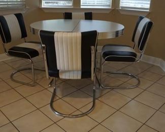 Retro Style Table and Chairs