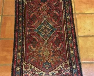 Oriental Rug, 28" x 48".