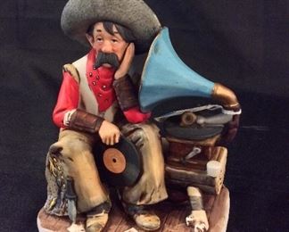 Norman Rockwell Porcelain Figurine Dreams of Long Ago NR-31.