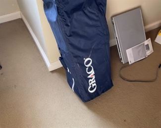 Portable Graco play pen