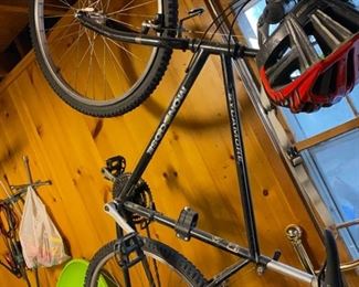 Mongoose mt, bike