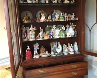 Hutch with collectibles.