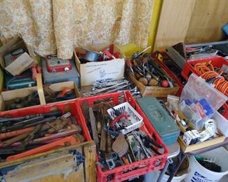 Hundreds of vintage tools