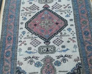 4'5"x 7' Persian rug $375