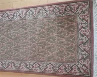 3'x5' hand woven rug $350 Persian design