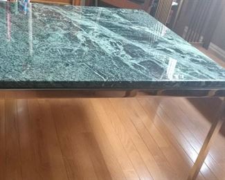 AN AMAZING ORIGINAL MID CENTURY KNOLL COFFEE TABLE WITH GREEN MARBLE
