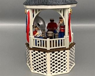 $45 #3050
Department 56 “Stars and Stripes Forever”Gazebo music box