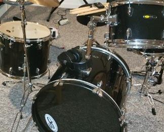 Drum Set by Sound Percussion