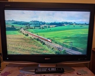 sharp 32" tv