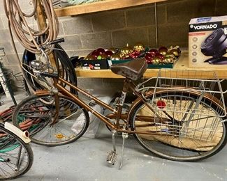 VINTAGE ROSS BIKE!