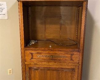 . ART ET MEUBLES DE FRANCE. TALK ABOUT VERSATILE? THIS NICELY PROPORTIIONED PIECE CAN BE A DESK,BOOKCASE, ARMOIRE, HIDDEN STORAGE AND (SLIDING DOOR IN BACK REMOVES IF YOU PREFER ENTERTAINMENT.  iT TRULY IS WHATEVER YOU WANT IT TO BE.