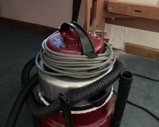 Several nice vaccums with parts