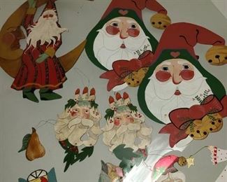 Metal Christmas wall hangings